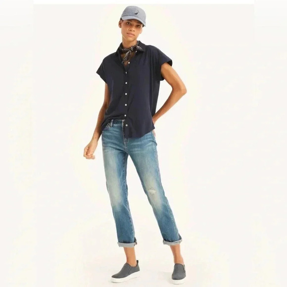 Nautica Women's Linen Viscose Navy Blue Short Sleeve Button Down Shirt Small NWT - Picture 1 of 9